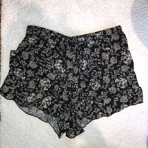 LF flowy floral shorts
